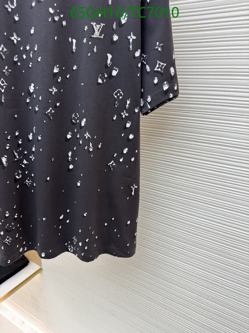 LV-Clothing Code: TC7010 $: 65USD