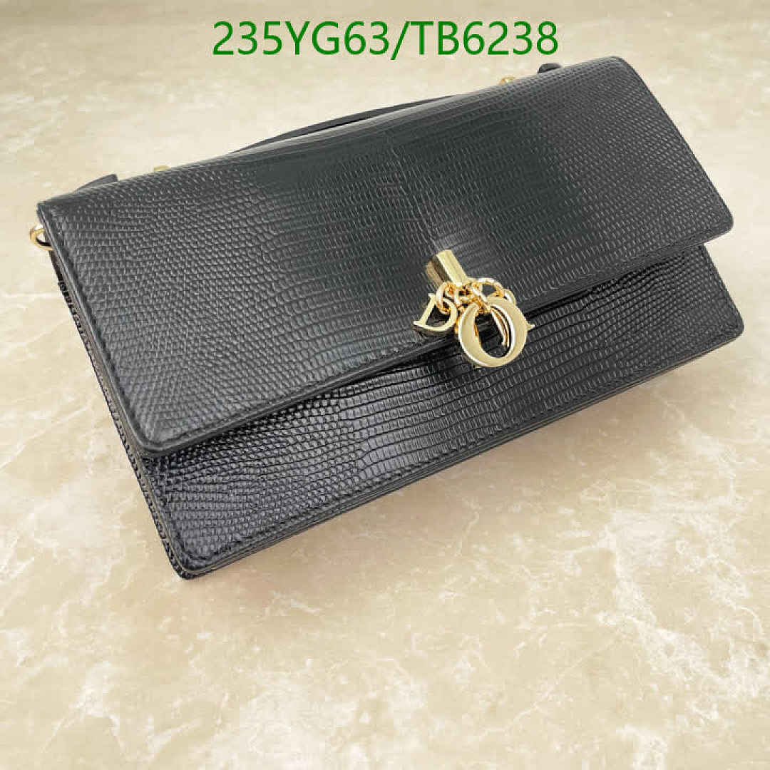 Dior-Bags(5A) Code: TB6238 $: 235USD
