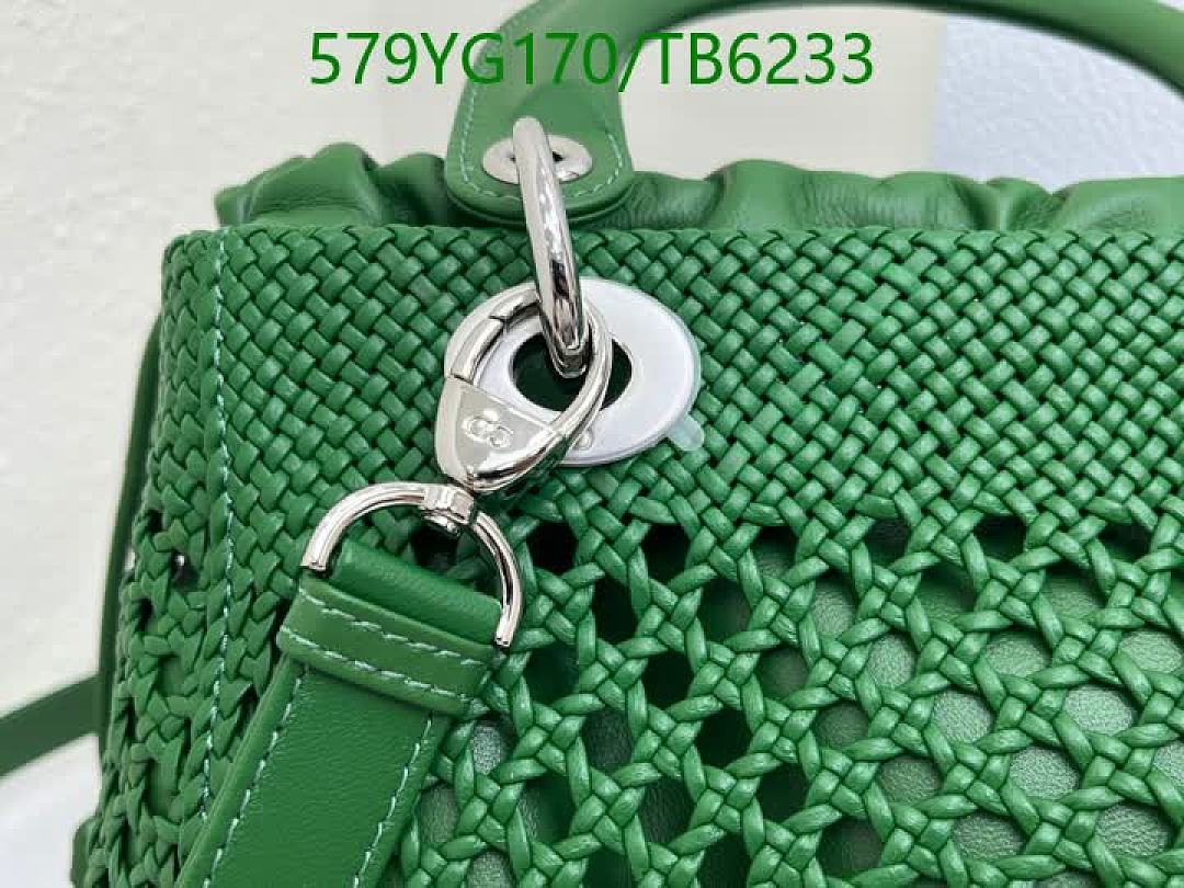 Dior-Bags(5A) Code: TB6233 $: 579USD