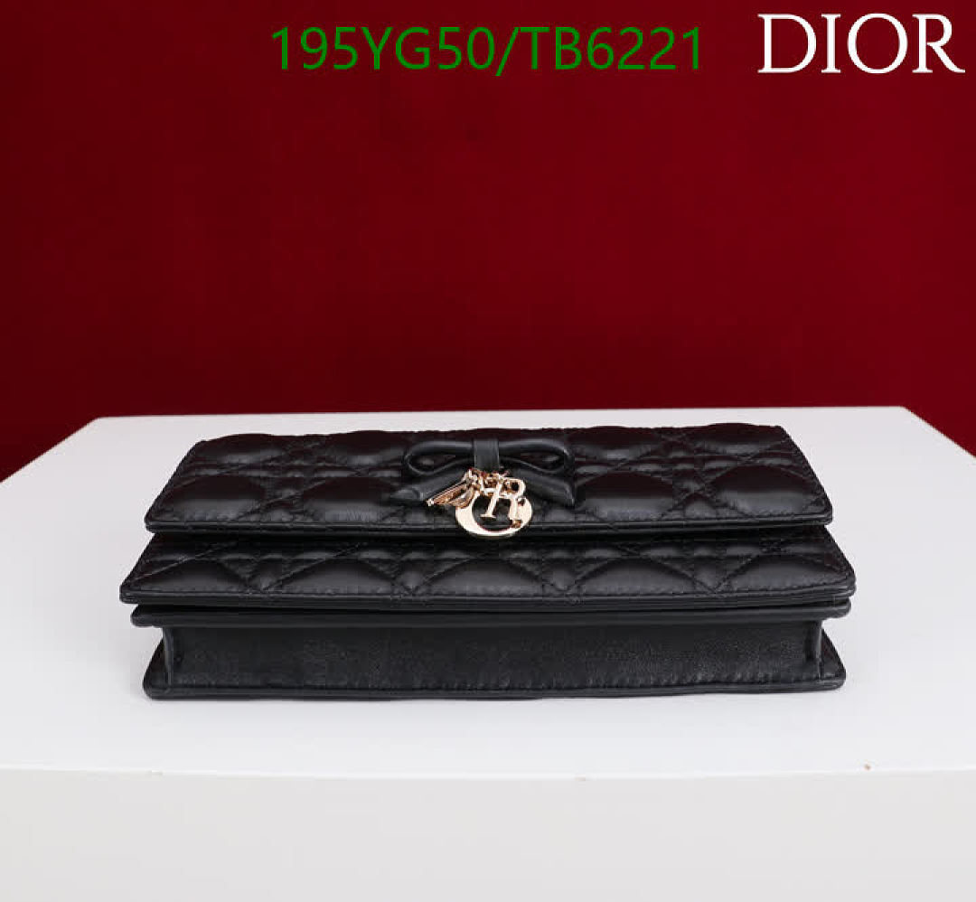 Dior-Bags(5A) Code: TB6221 $: 195USD