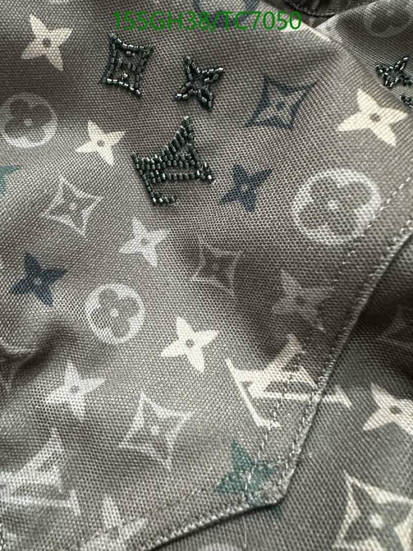 LV-Clothing Code: TC7050 $: 155USD