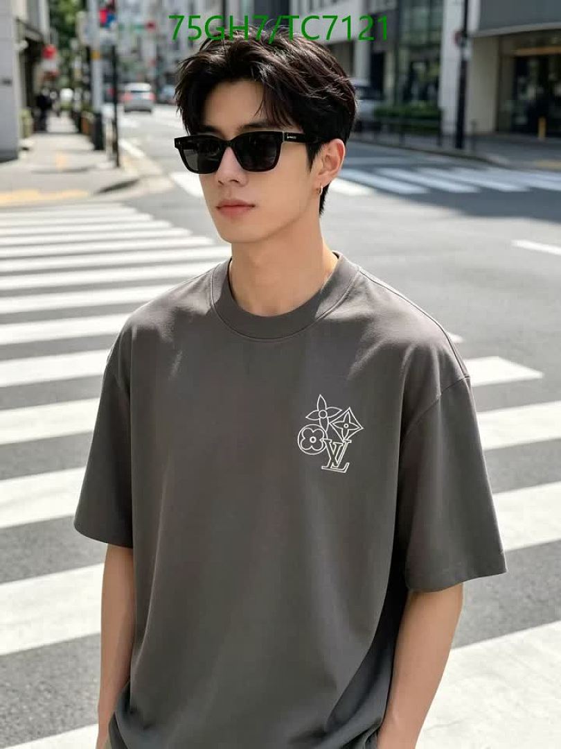 LV-Clothing Code: TC7121 $: 75USD