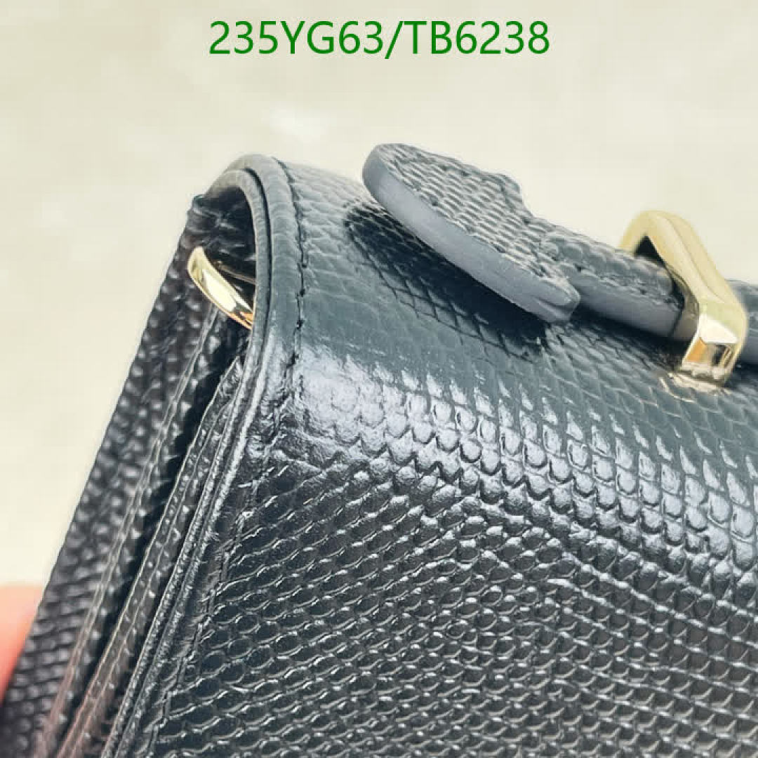 Dior-Bags(5A) Code: TB6238 $: 235USD