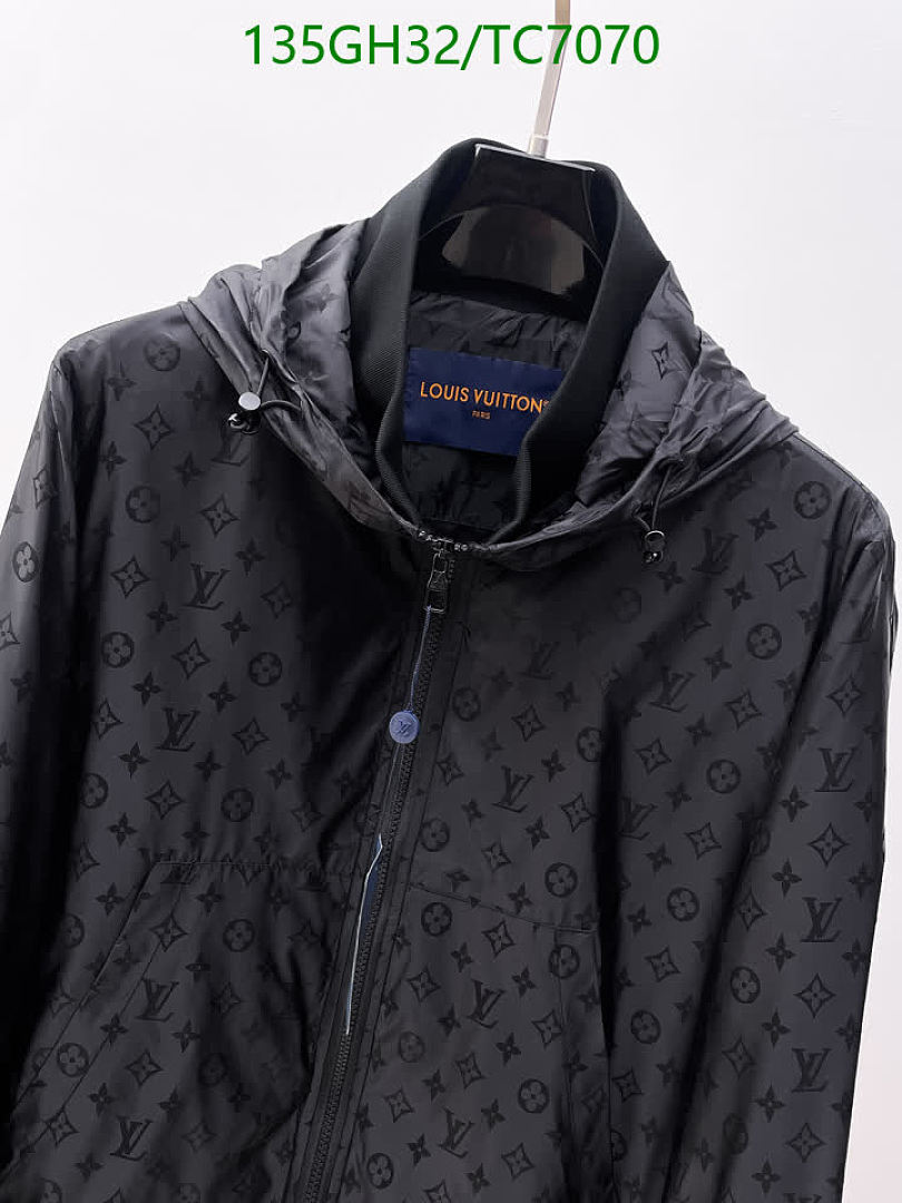 LV-Clothing Code: TC7070 $: 135USD