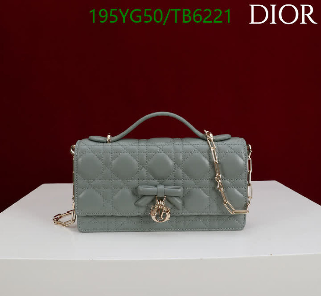 Dior-Bags(5A) Code: TB6221 $: 195USD