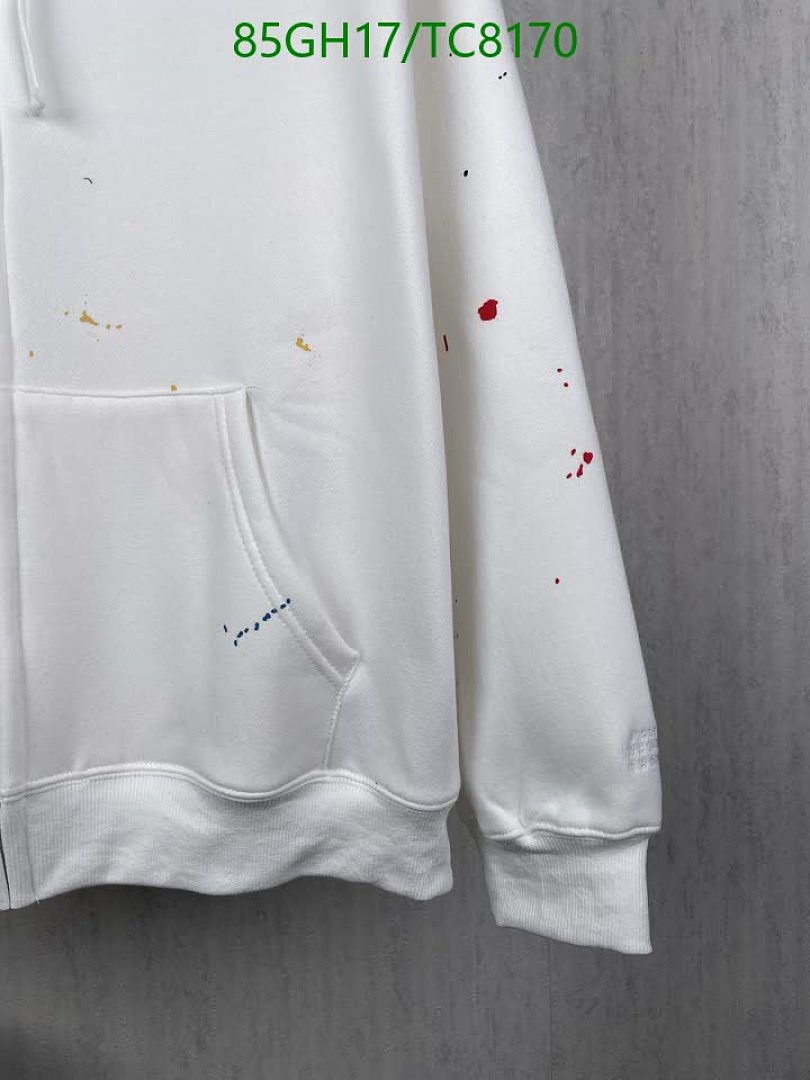 Supreme-Clothing Code: TC8170 $: 85USD