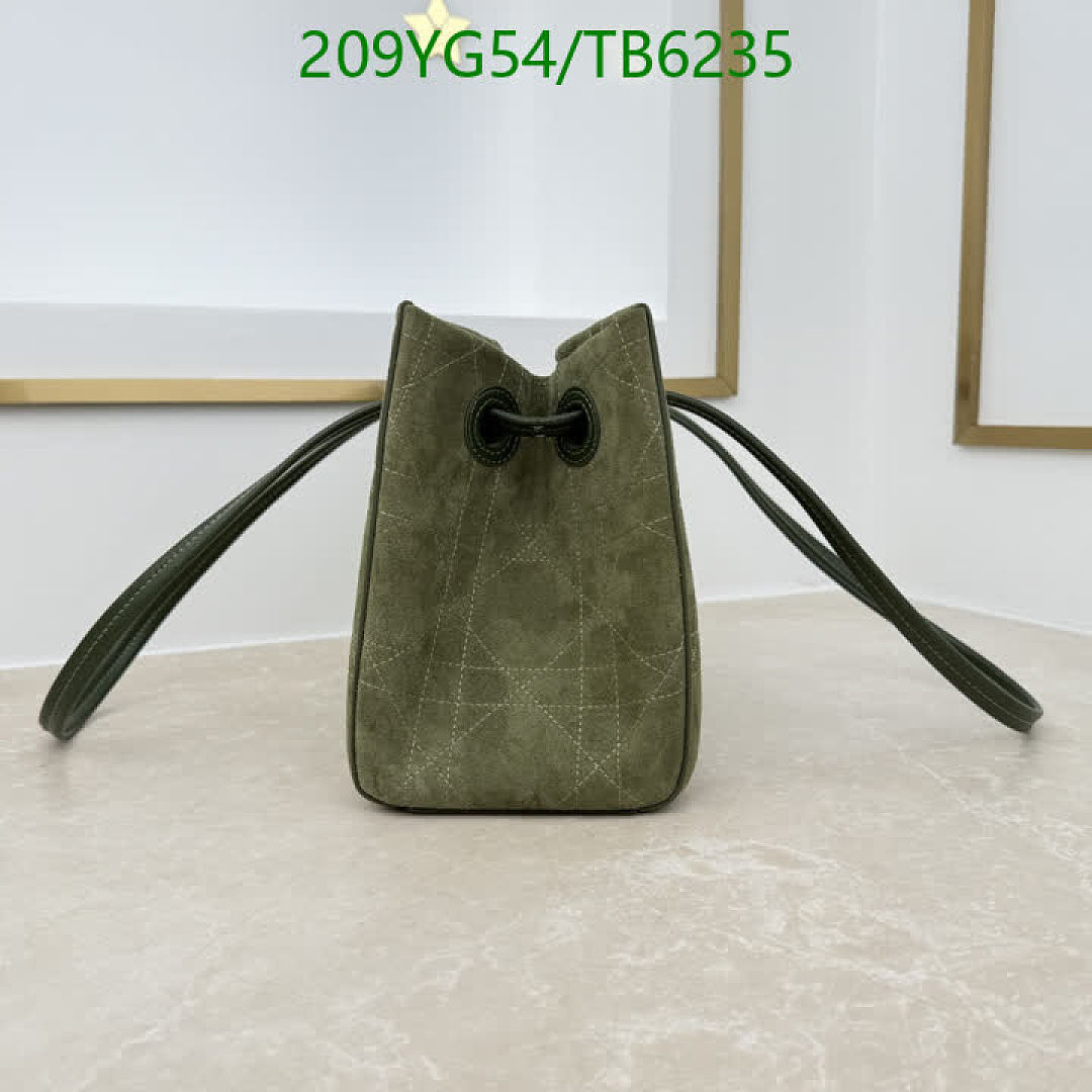 Dior-Bags(5A) Code: TB6235 $: 209USD
