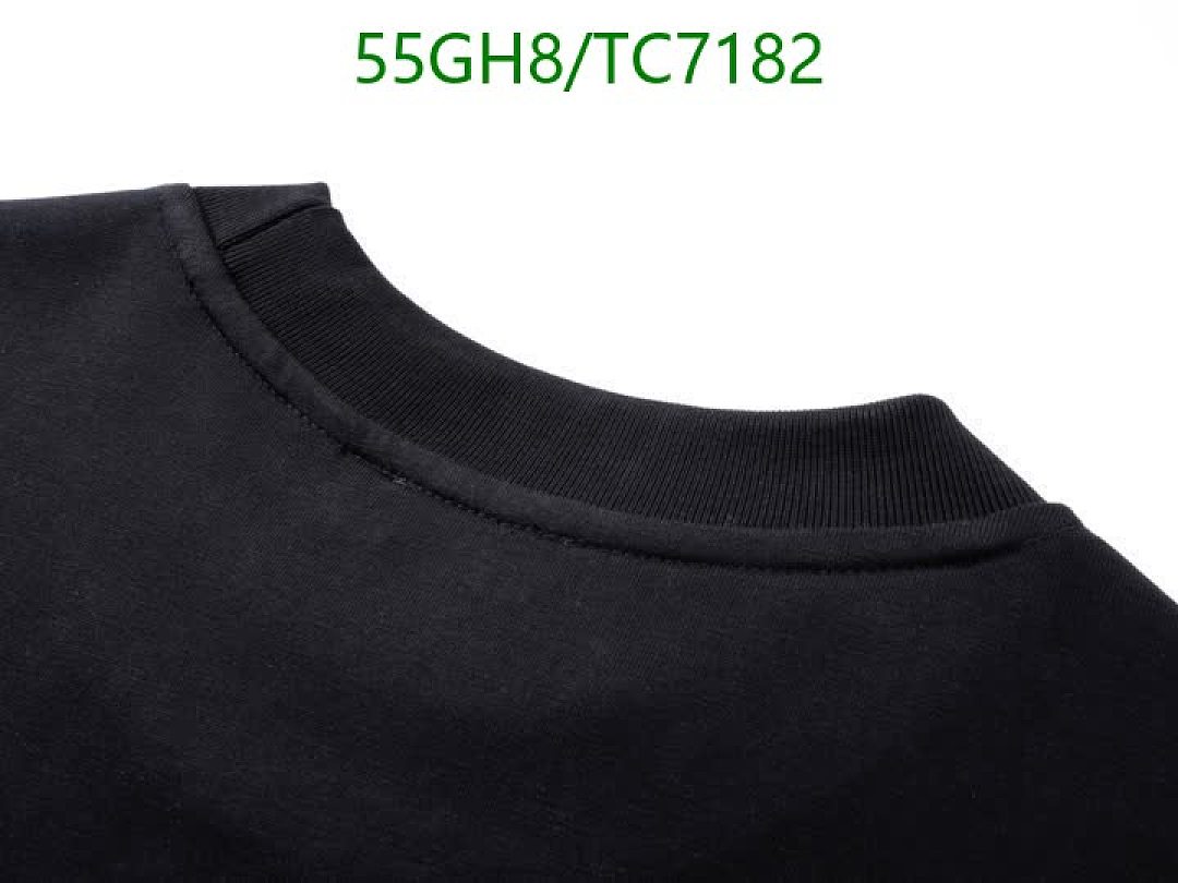 Burberry-Clothing Code: TC7182 $: 55USD