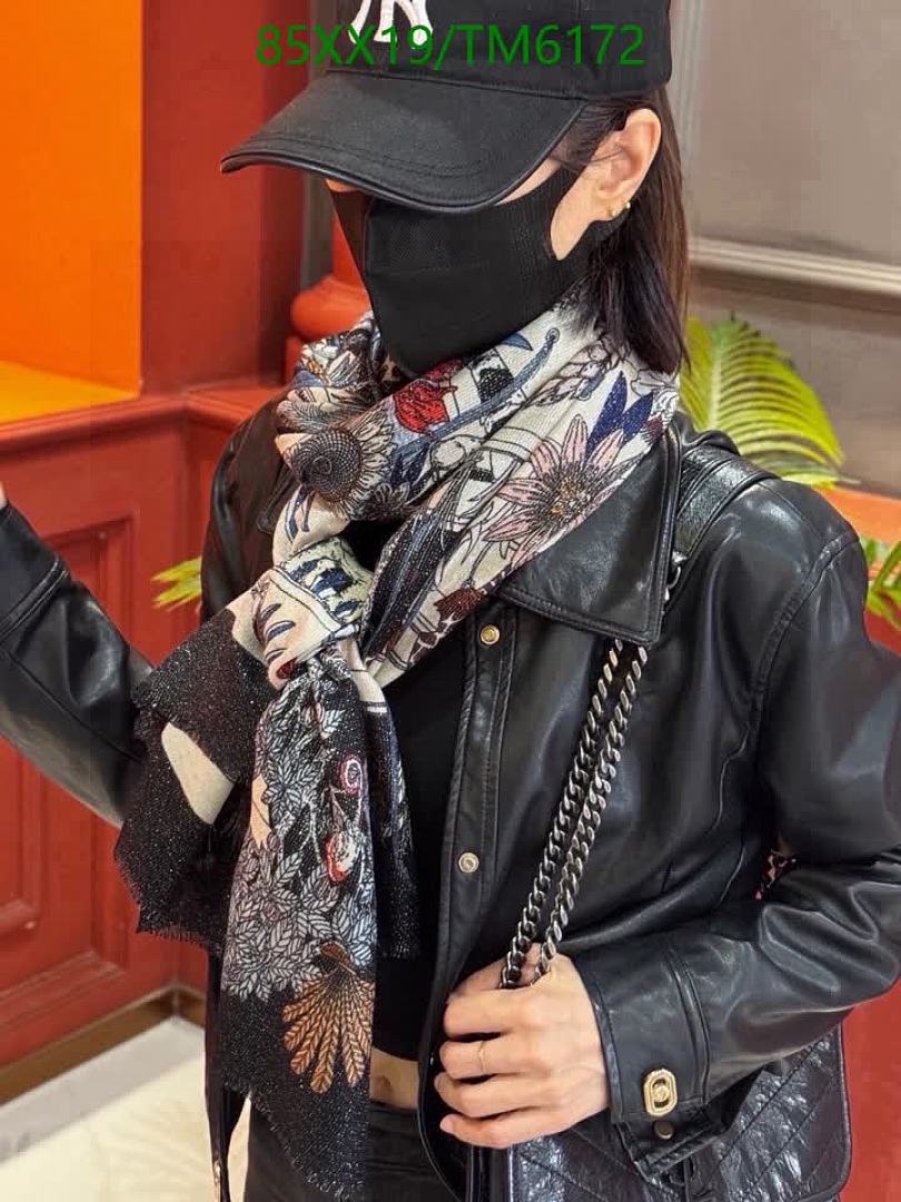 Hermes-Scarves Code: TM6172 $: 85USD