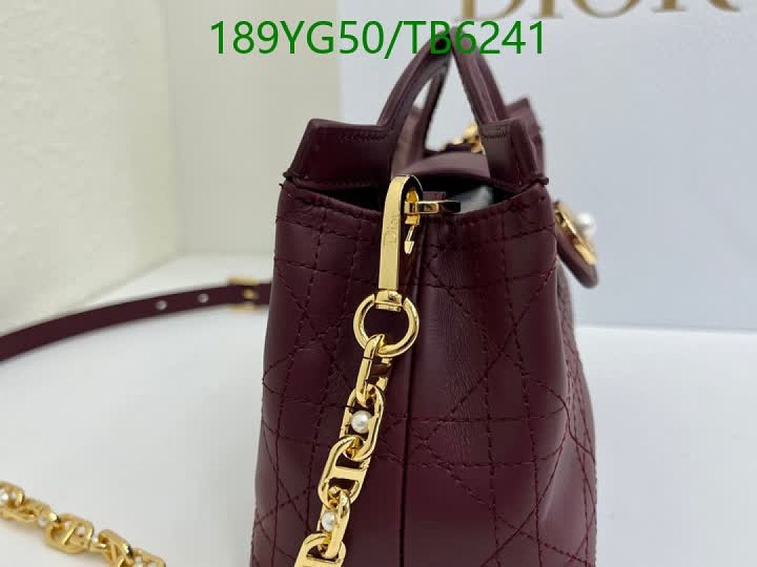 Dior-Bags(5A) Code: TB6241 $: 189USD