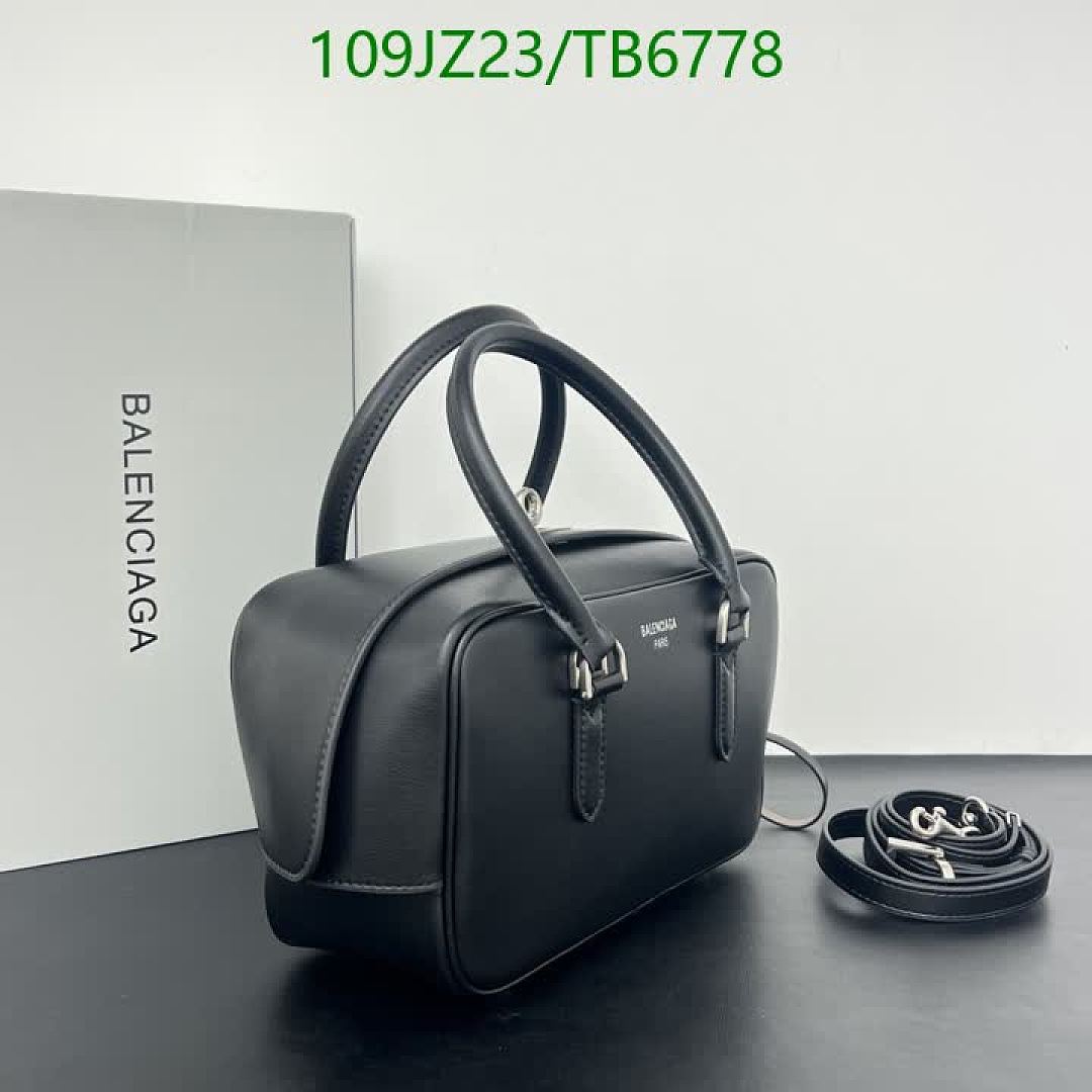 Balenciaga-Bags(4A) Code: TB6778 $: 109USD
