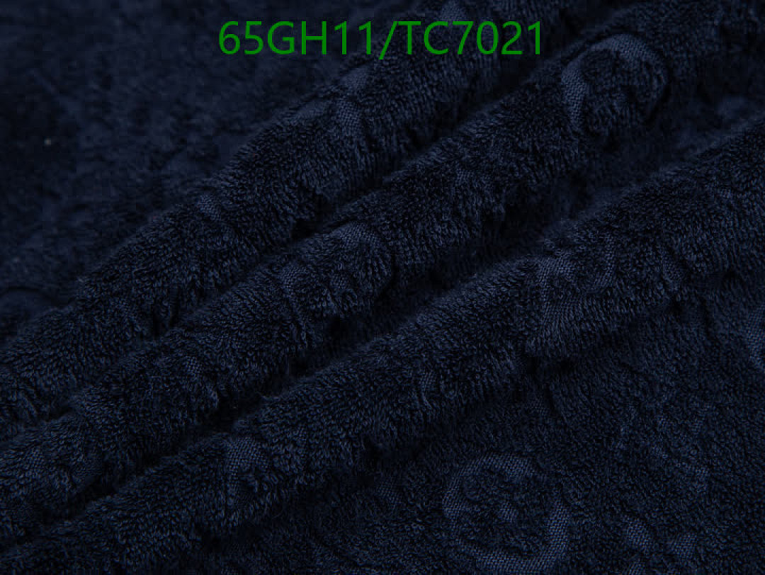 LV-Clothing Code: TC7021 $: 65USD