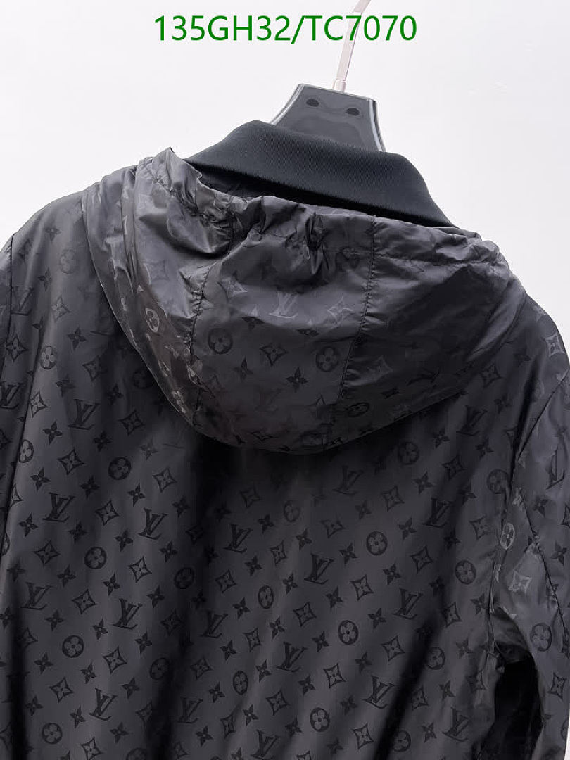 LV-Clothing Code: TC7070 $: 135USD