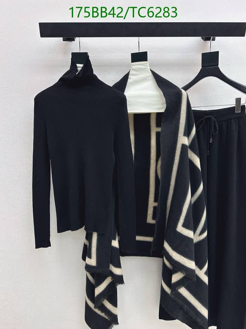 LV-Clothing Code: TC6283 $: 175USD