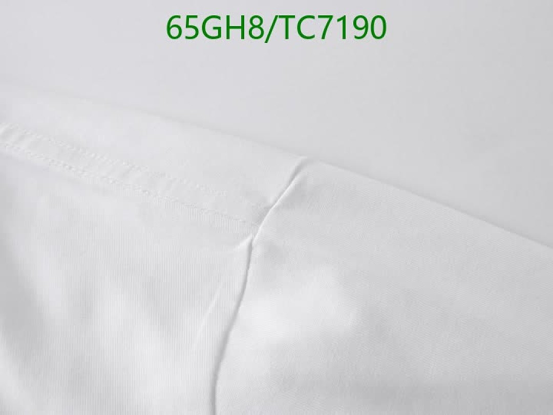 Burberry-Clothing Code: TC7190 $: 65USD