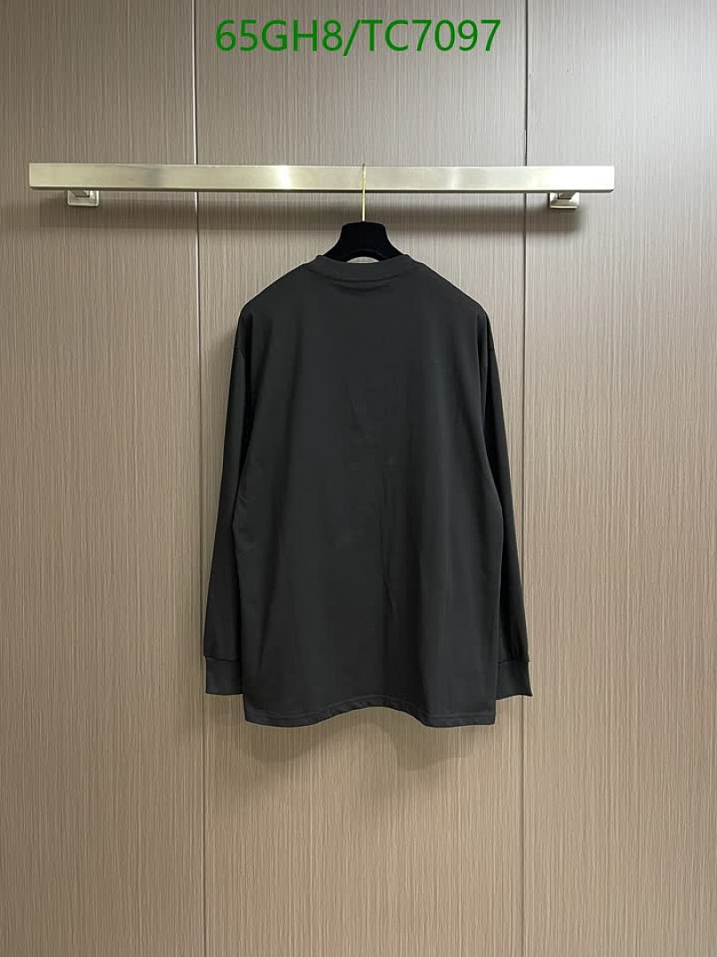 LV-Clothing Code: TC7097 $: 65USD