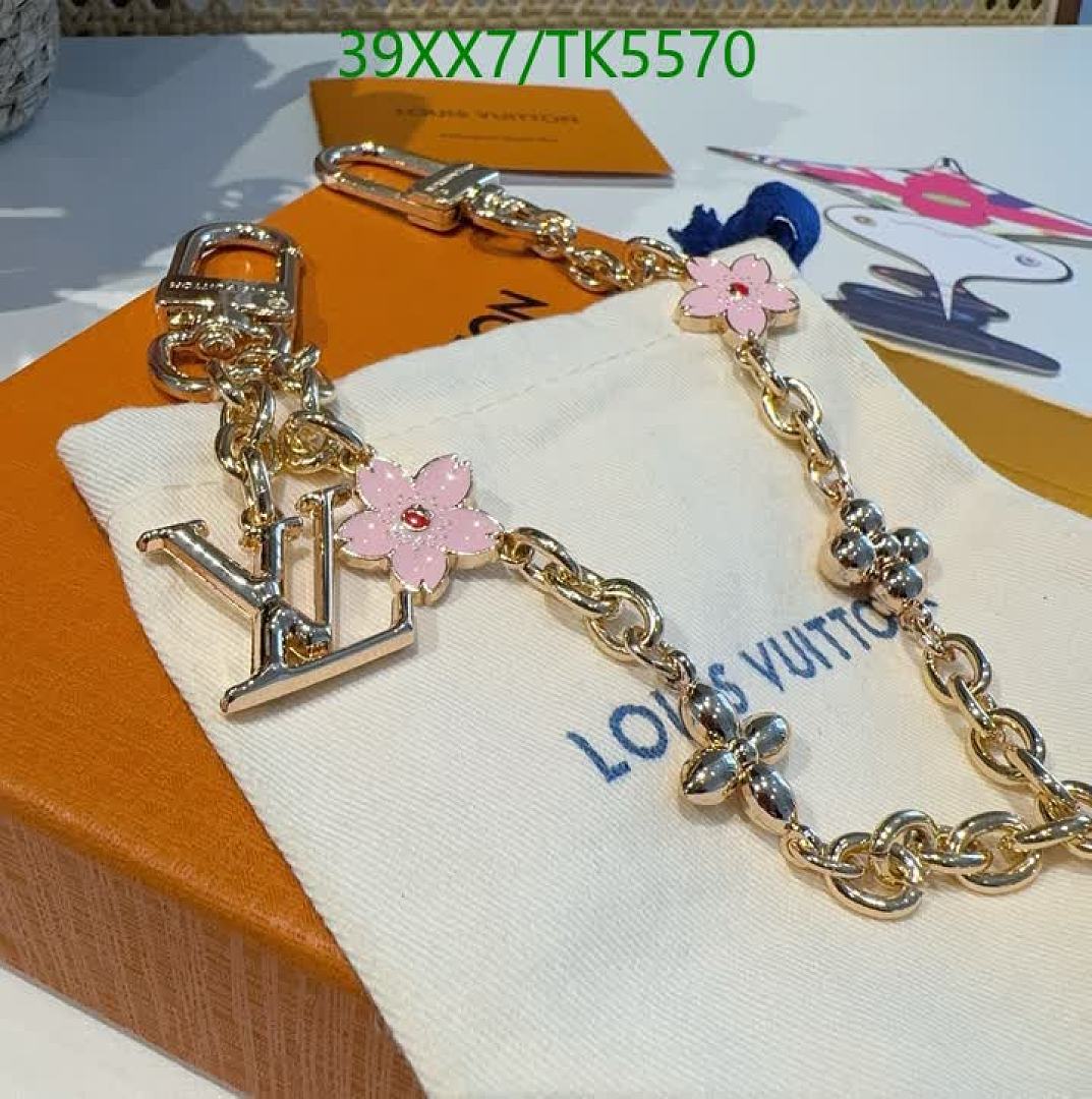 LV-Keychains & Bag Charms Code: TK5570 $: 39USD