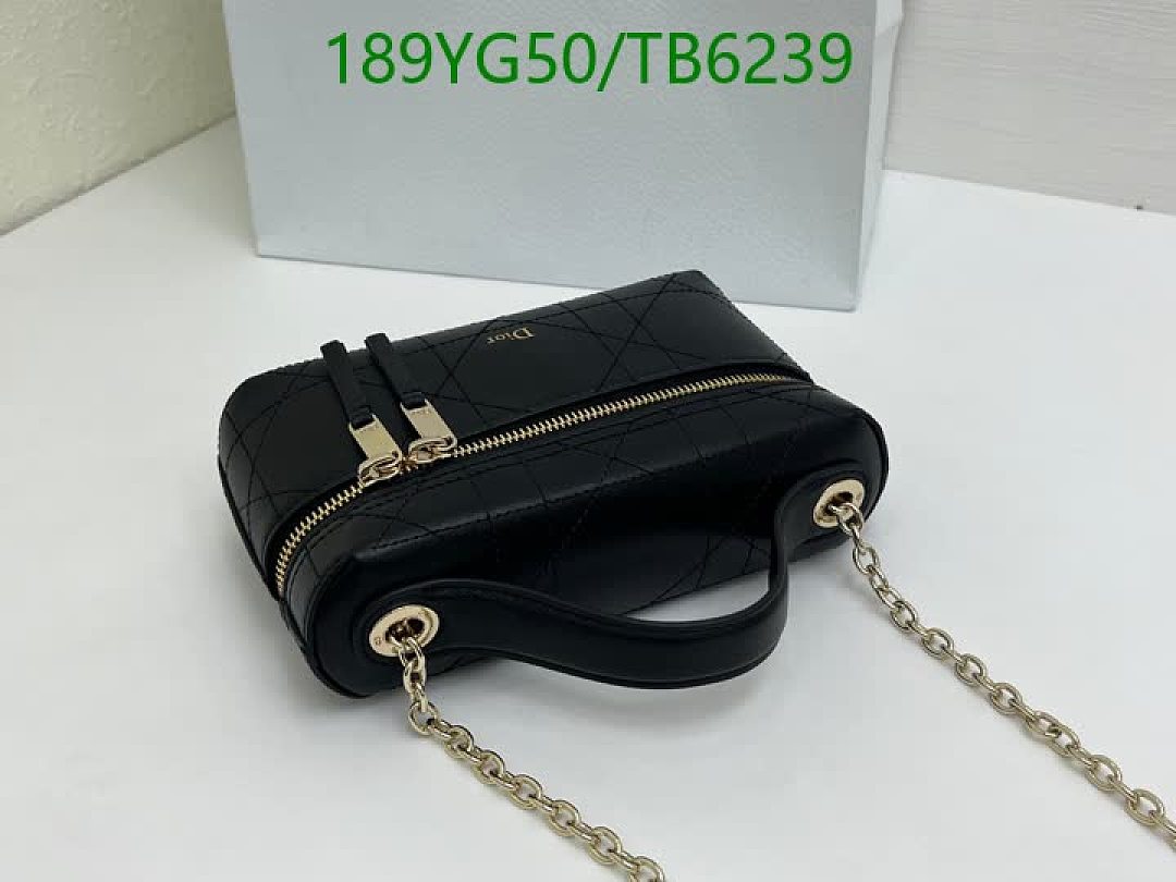 Dior-Bags(5A) Code: TB6239 $: 189USD