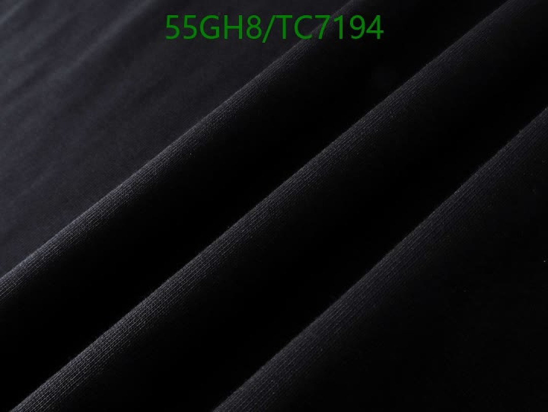 Burberry-Clothing Code: TC7194 $: 55USD