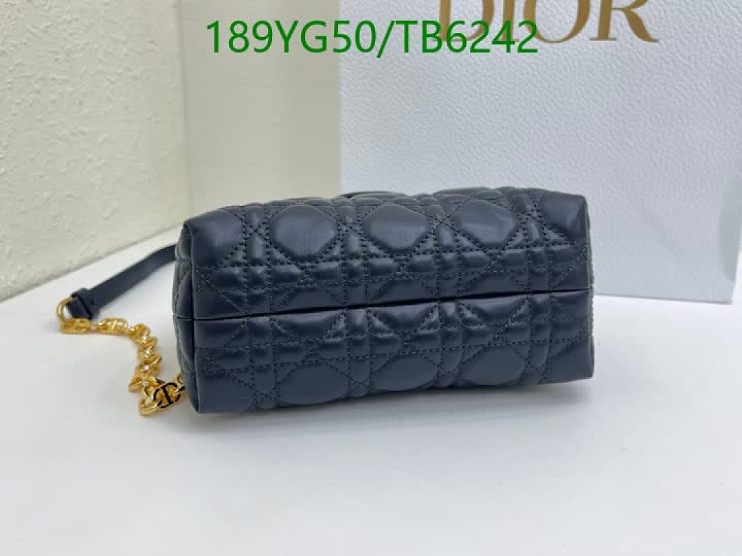 Dior-Bags(5A) Code: TB6242 $: 189USD
