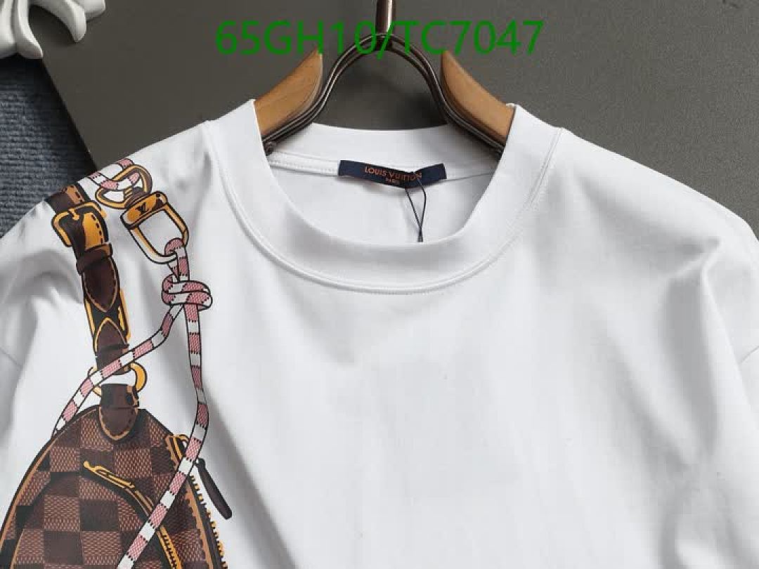 LV-Clothing Code: TC7047 $: 65USD