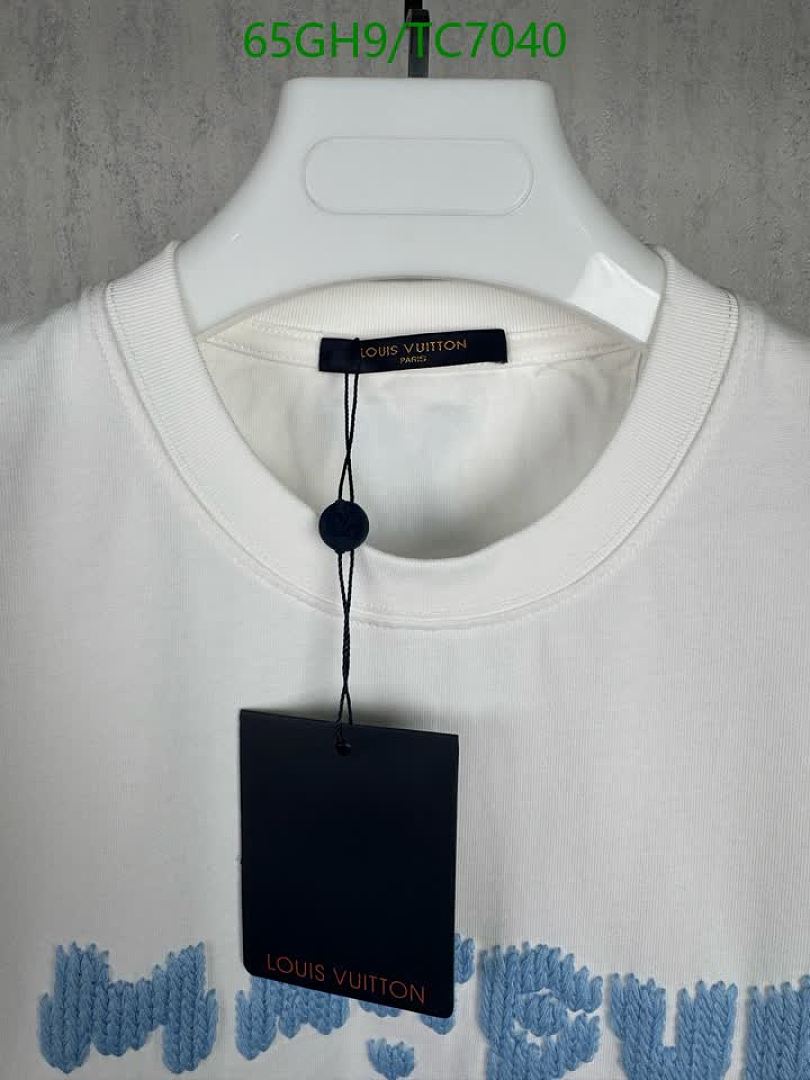 LV-Clothing Code: TC7040 $: 65USD