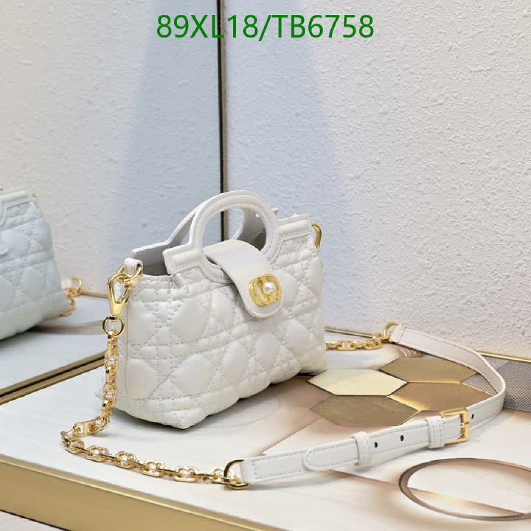 Dior-Bags(4A) Code: TB6758 $: 89USD