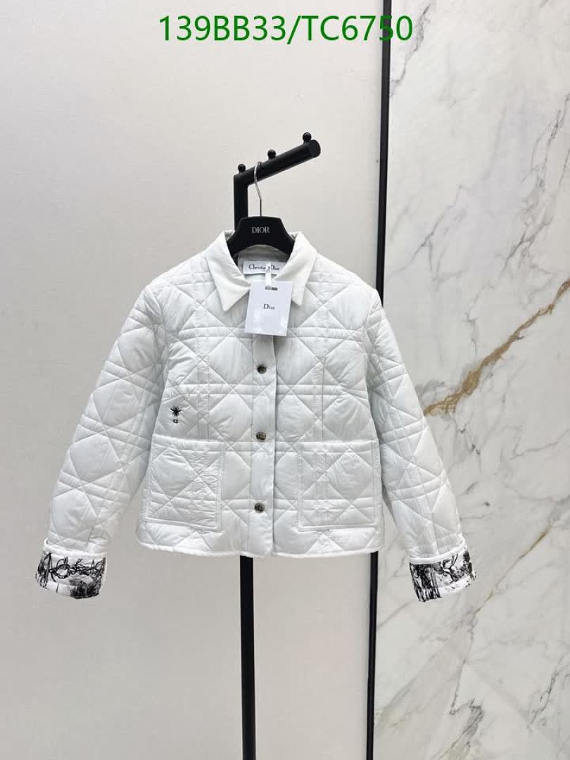 Dior-Clothing Code: TC6750 $: 139USD