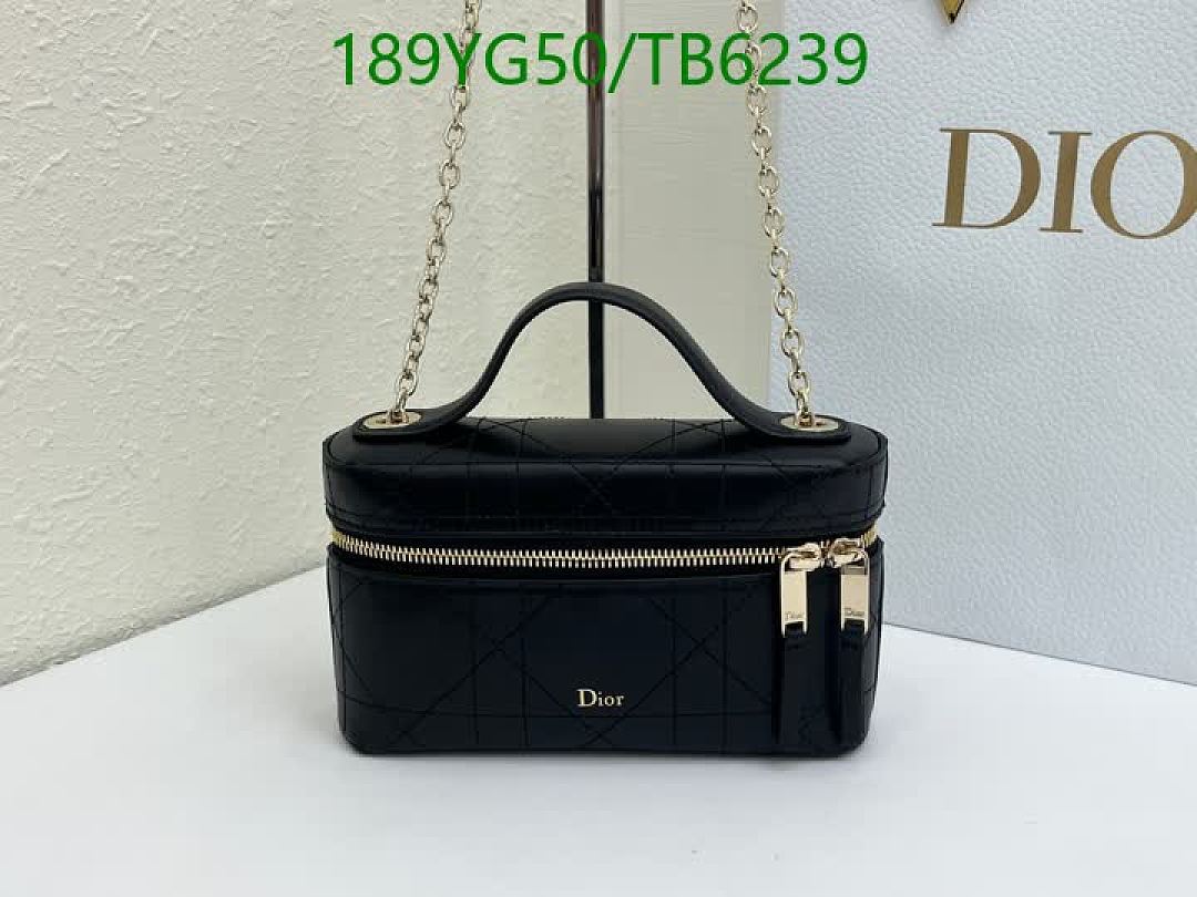 Dior-Bags(5A) Code: TB6239 $: 189USD