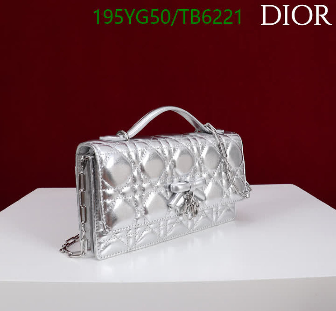 Dior-Bags(5A) Code: TB6221 $: 195USD