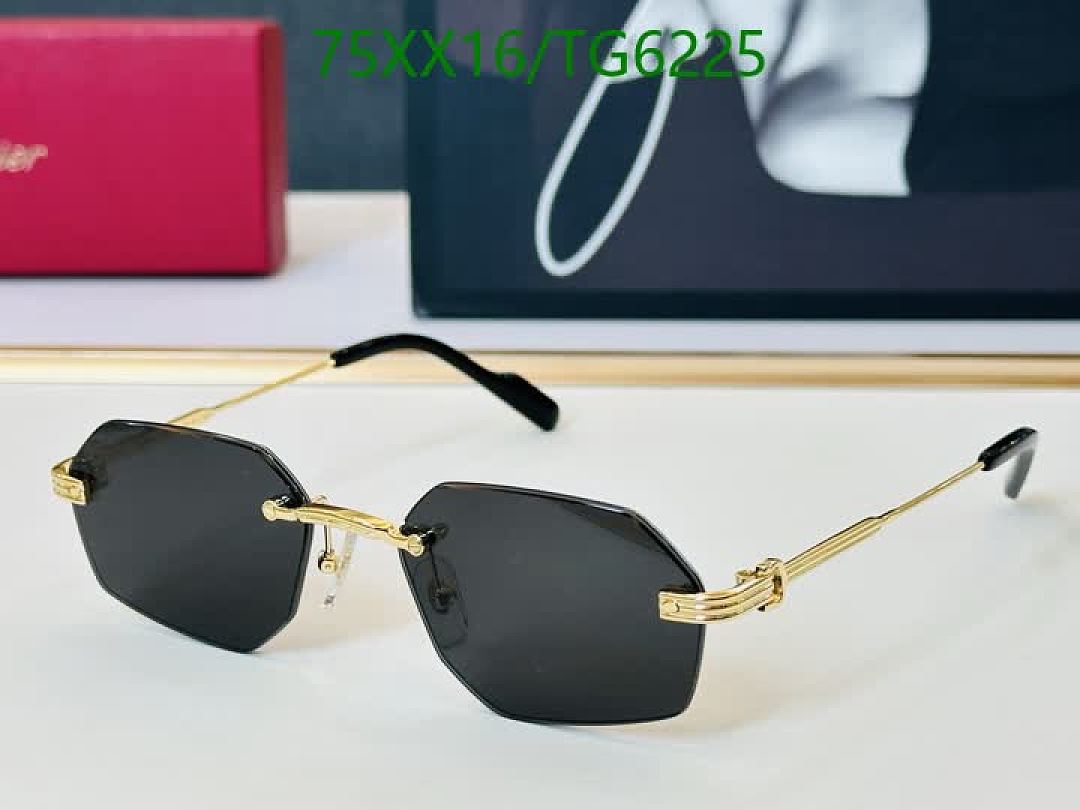 Cartier-Glasses Code: TG6225 $: 75USD