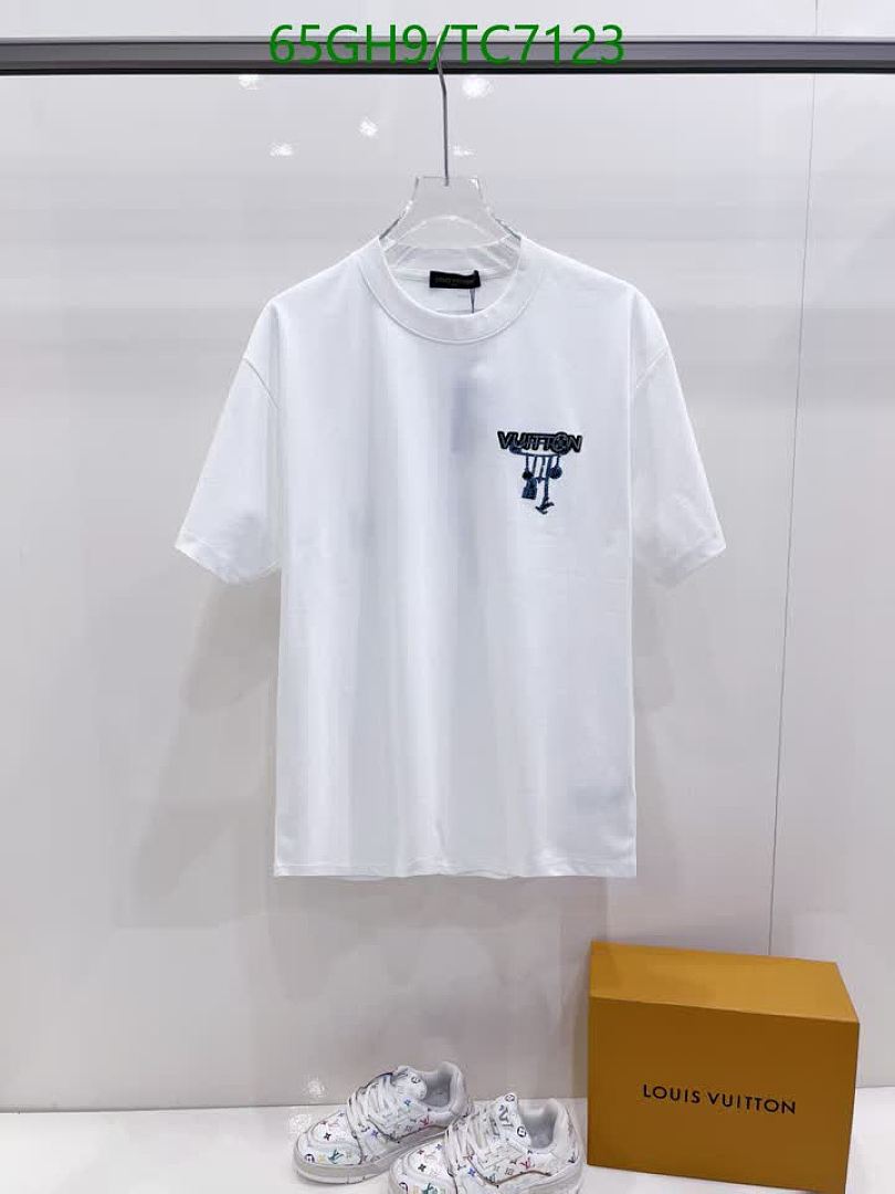 LV-Clothing Code: TC7123 $: 65USD