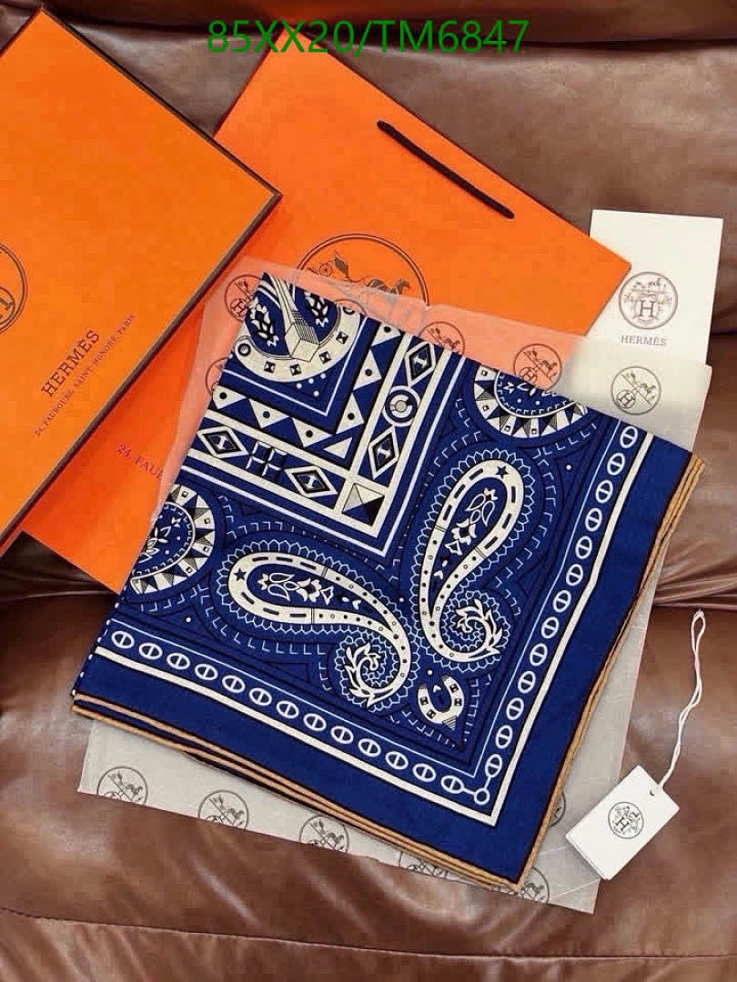 Hermes-Scarves Code: TM6847 $: 85USD