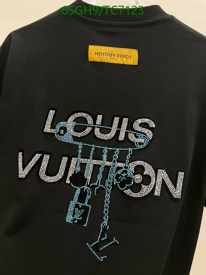 LV-Clothing Code: TC7123 $: 65USD