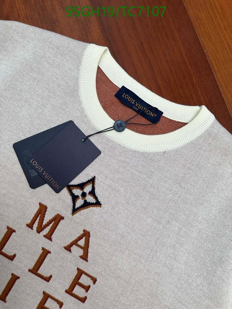 LV-Clothing Code: TC7107 $: 95USD