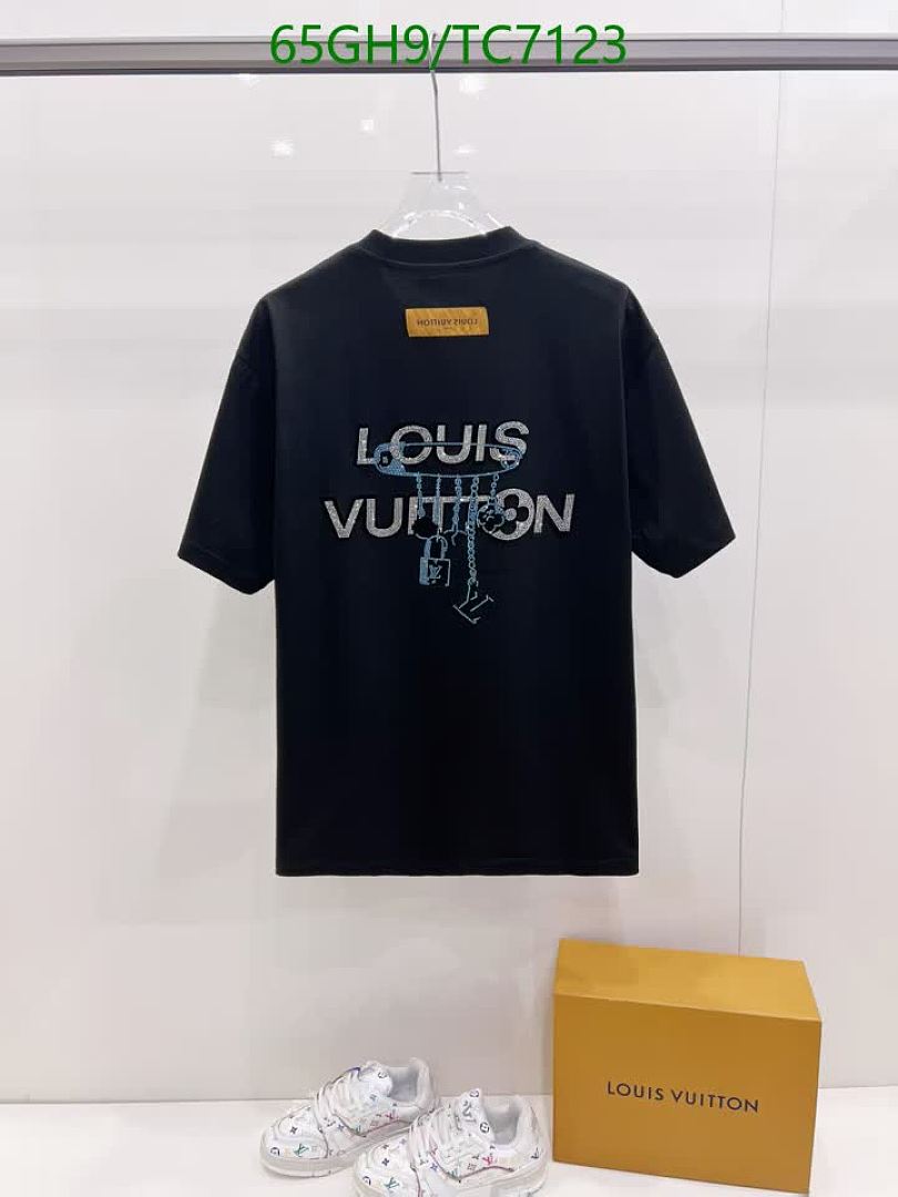 LV-Clothing Code: TC7123 $: 65USD