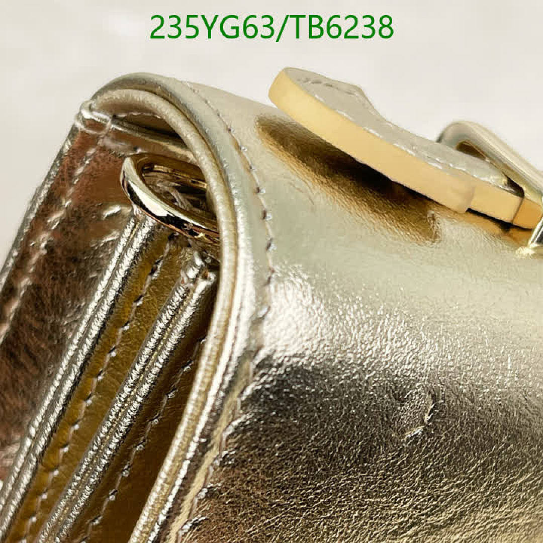 Dior-Bags(5A) Code: TB6238 $: 235USD