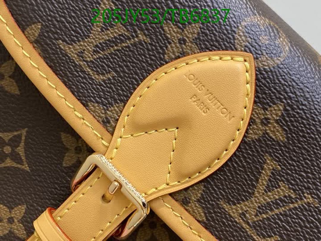 LV-Bags(5A) Code: TB6837 $: 205USD