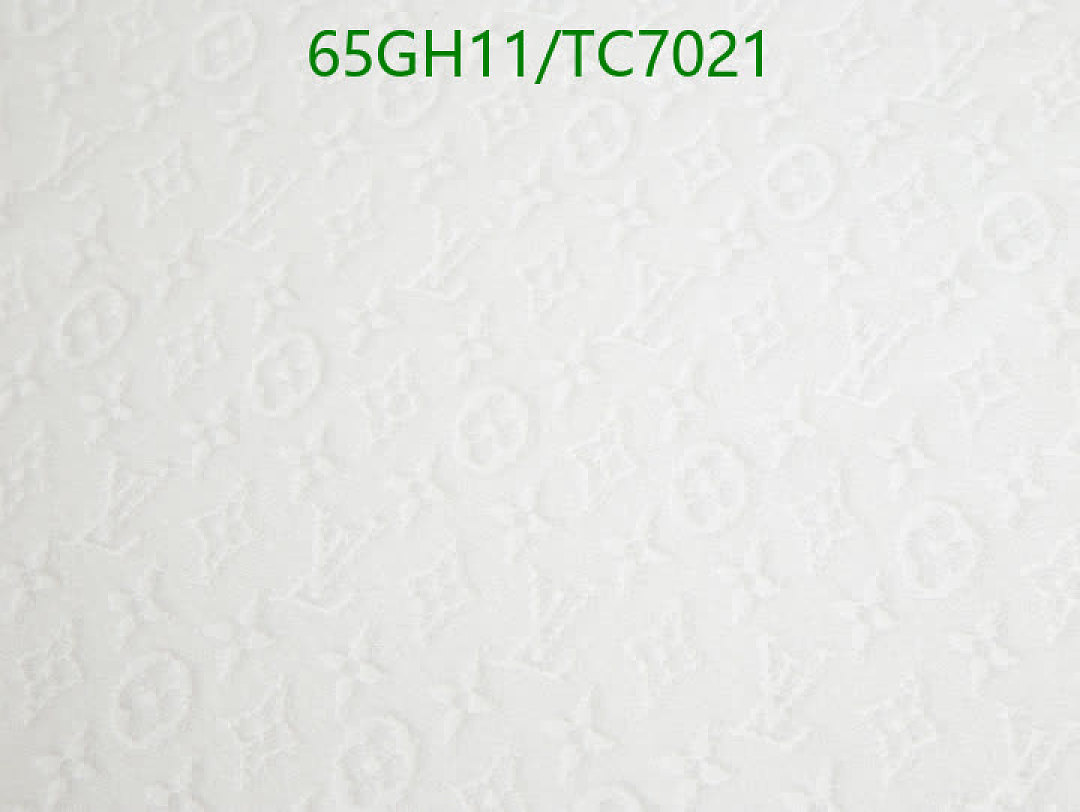 LV-Clothing Code: TC7021 $: 65USD