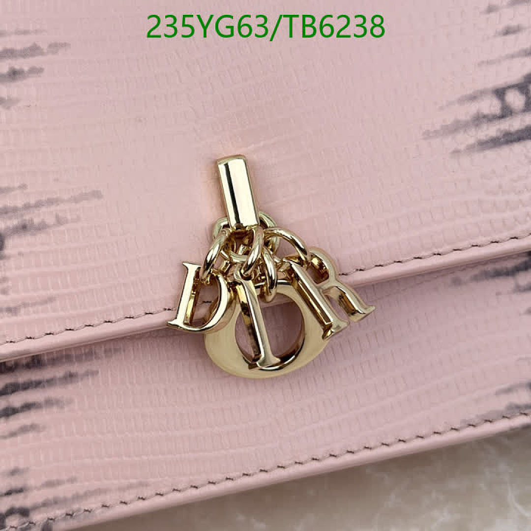 Dior-Bags(5A) Code: TB6238 $: 235USD