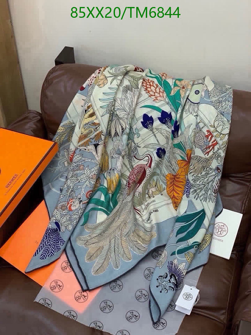 Hermes-Scarves Code: TM6844 $: 85USD