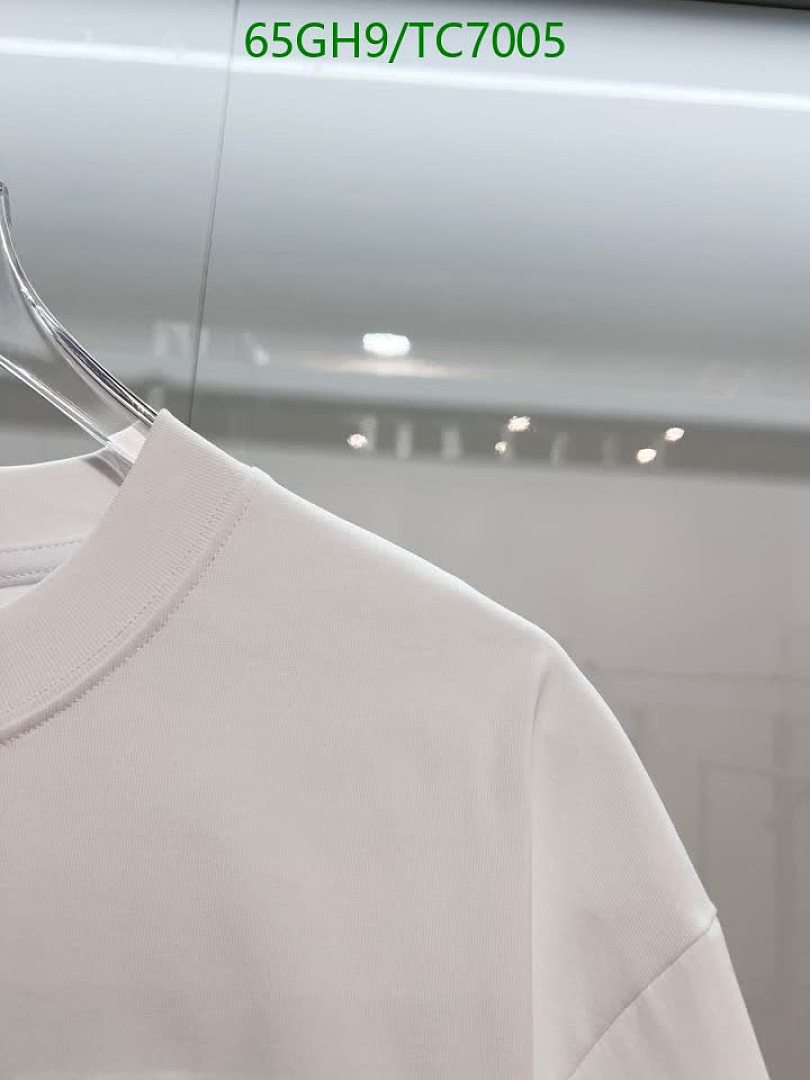 LV-Clothing Code: TC7005 $: 65USD
