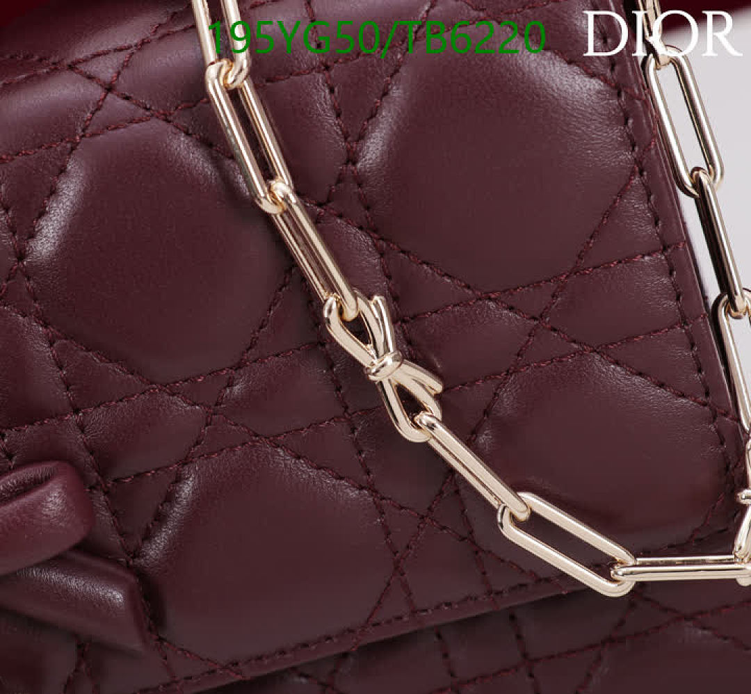 Dior-Bags(5A) Code: TB6220 $: 195USD