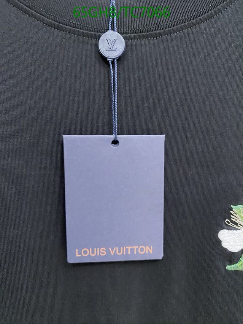 LV-Clothing Code: TC7066 $: 65USD