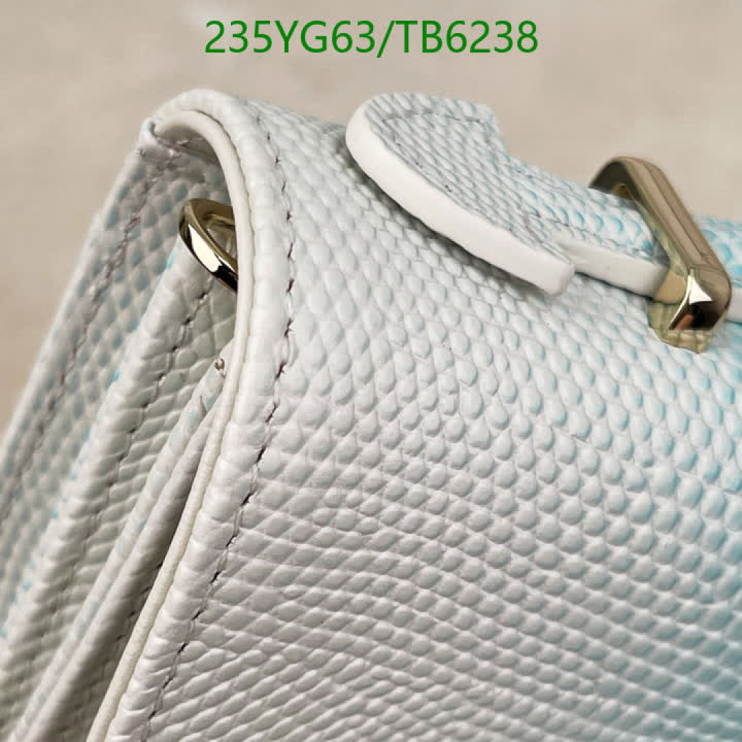 Dior-Bags(5A) Code: TB6238 $: 235USD