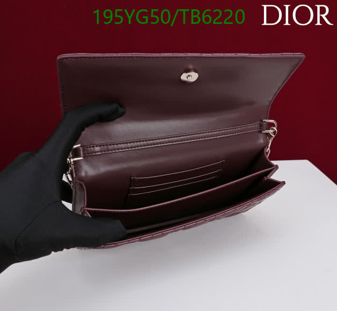 Dior-Bags(5A) Code: TB6220 $: 195USD