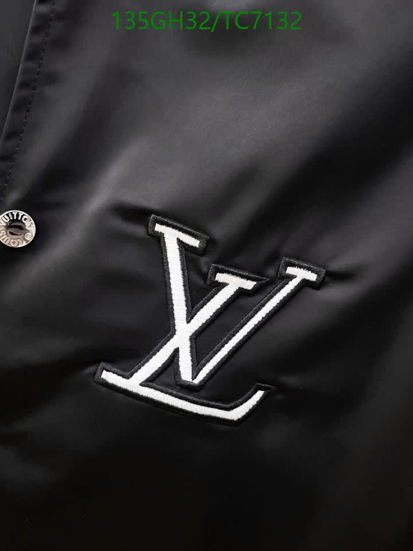 LV-Clothing Code: TC7132 $: 135USD