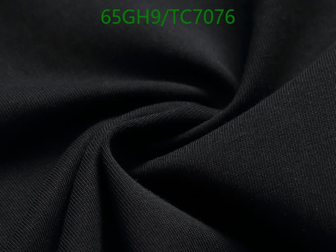 LV-Clothing Code: TC7076 $: 65USD