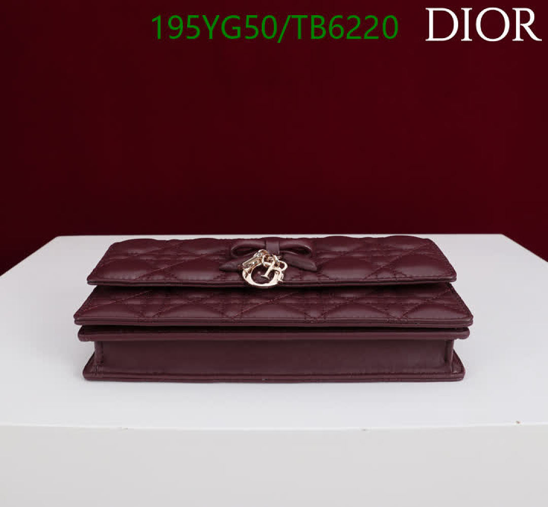 Dior-Bags(5A) Code: TB6220 $: 195USD