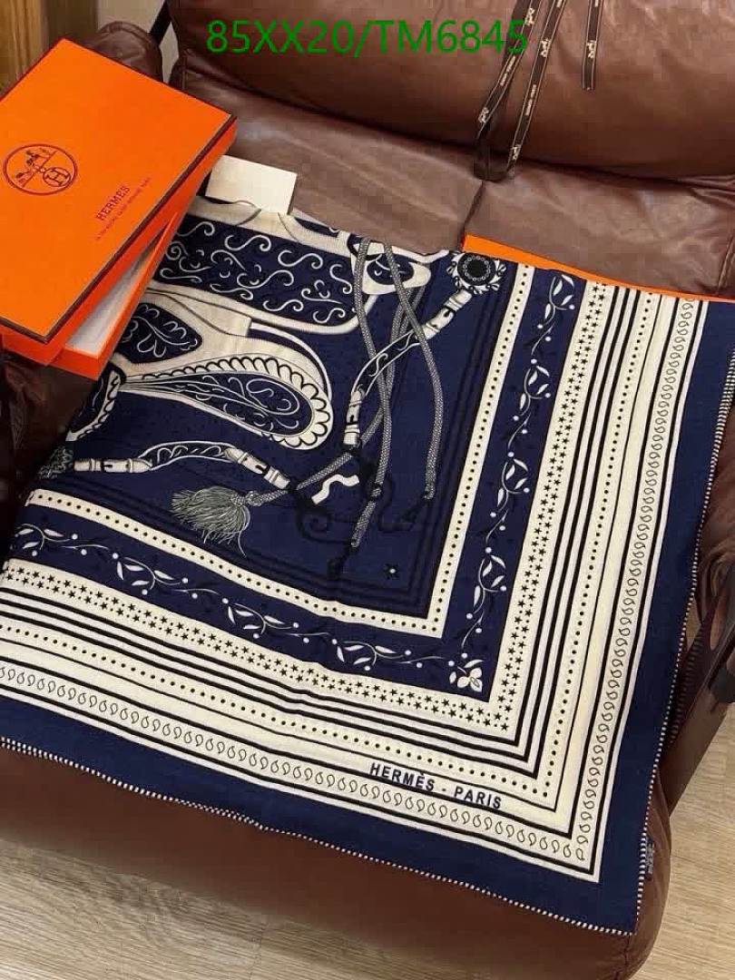 Hermes-Scarves Code: TM6845 $: 85USD